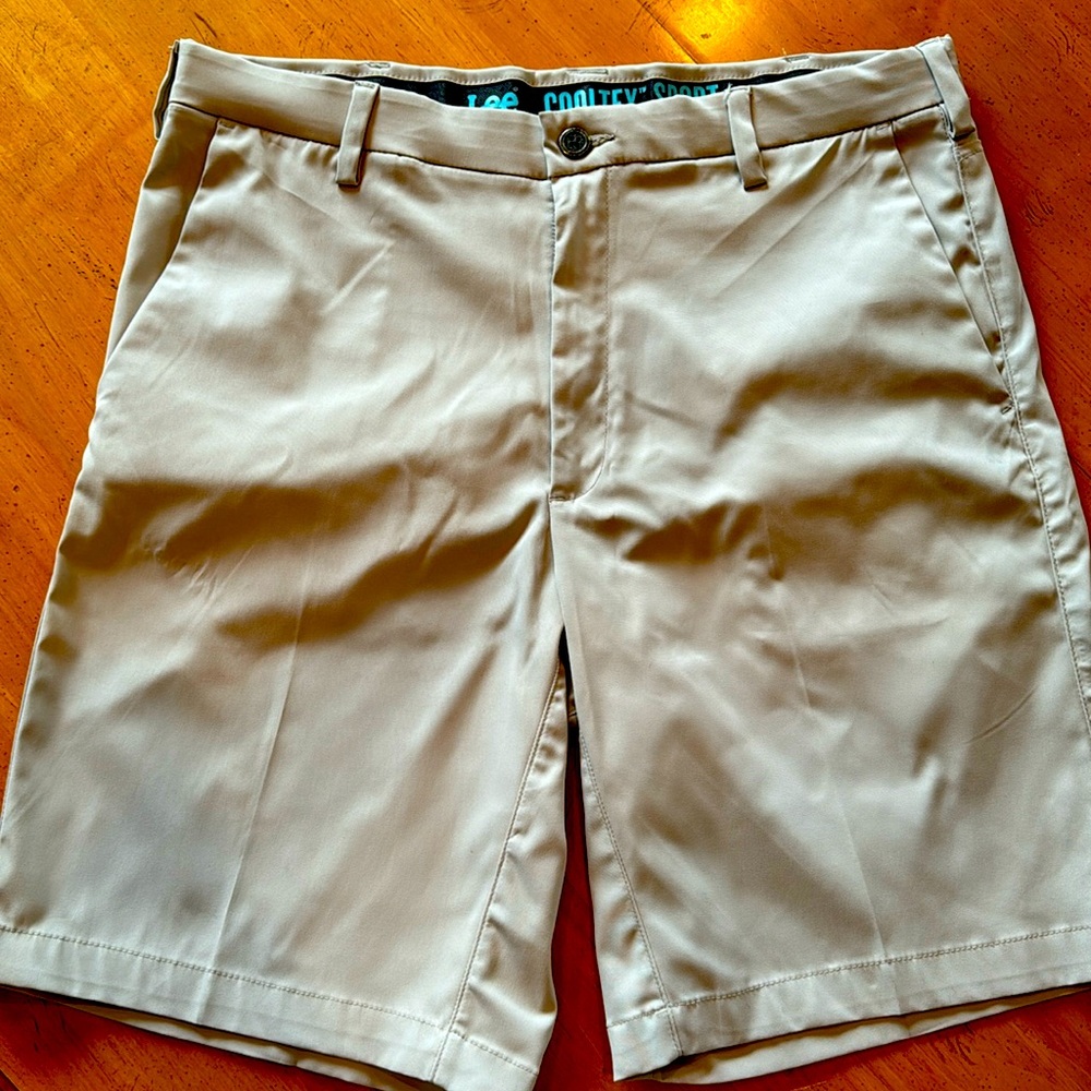 Lee Cooltex sport Men’s shorts-light khaki-Size 36
